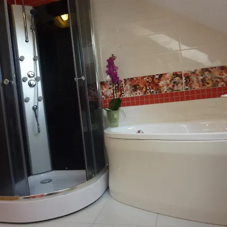 Apartmán Velky V Rodinnom Dvojdome, Free Parking Košice